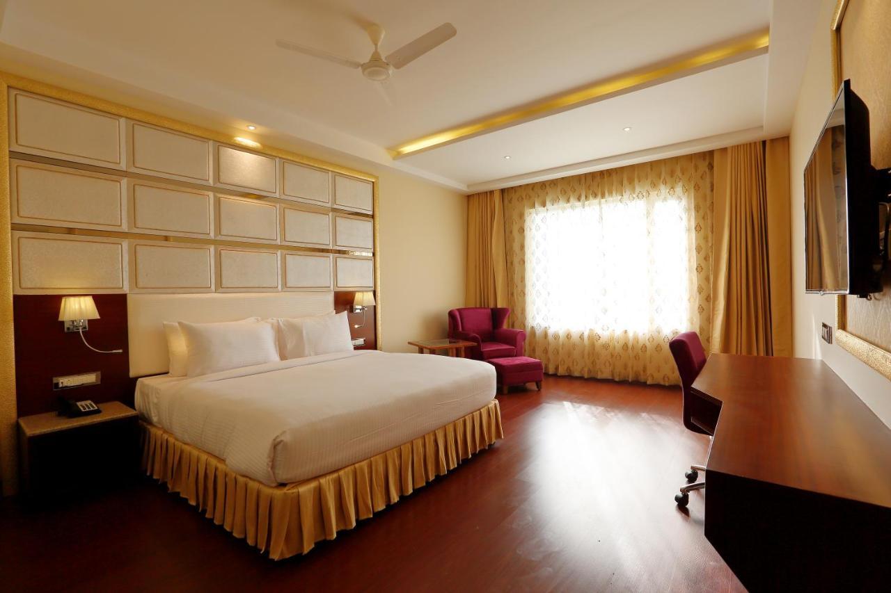Hotel Kasturi Orchid Pāl Exteriér fotografie