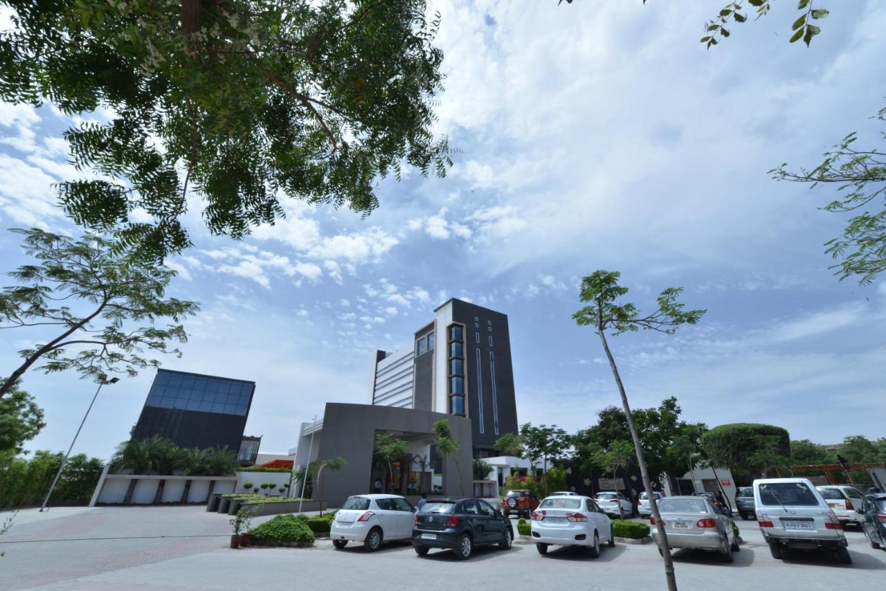 Hotel Kasturi Orchid Pāl Exteriér fotografie