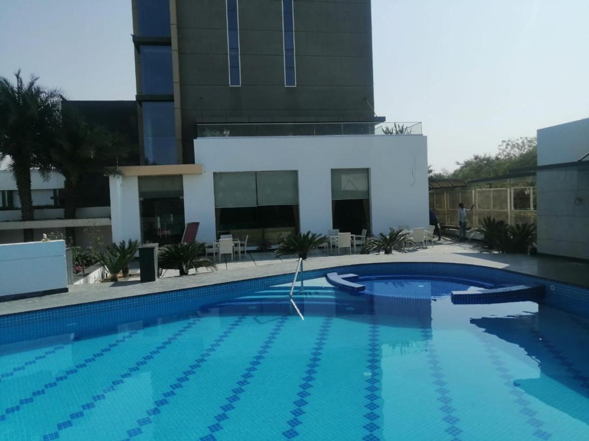 Hotel Kasturi Orchid Pāl Exteriér fotografie
