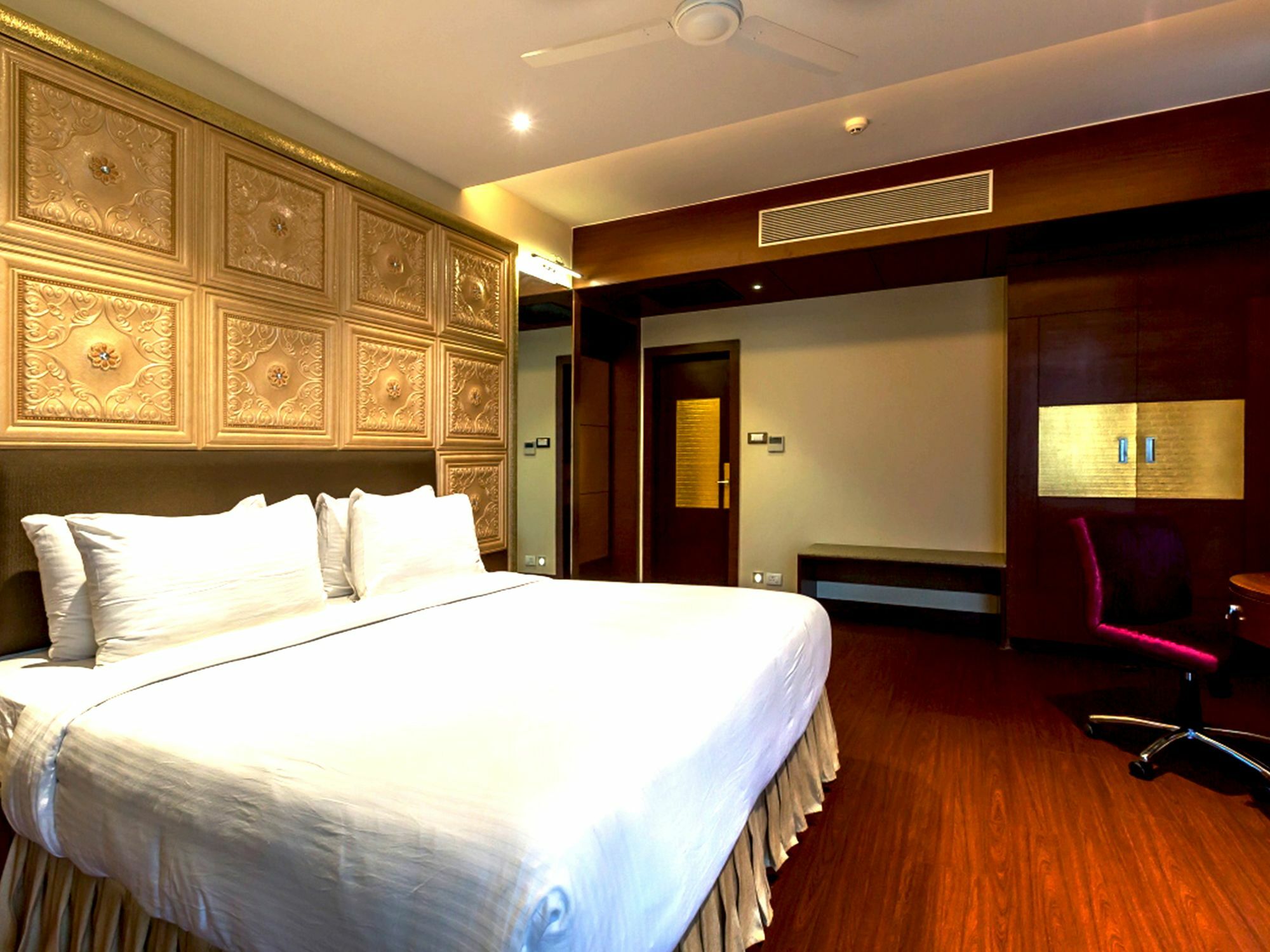 Hotel Kasturi Orchid Pāl Exteriér fotografie