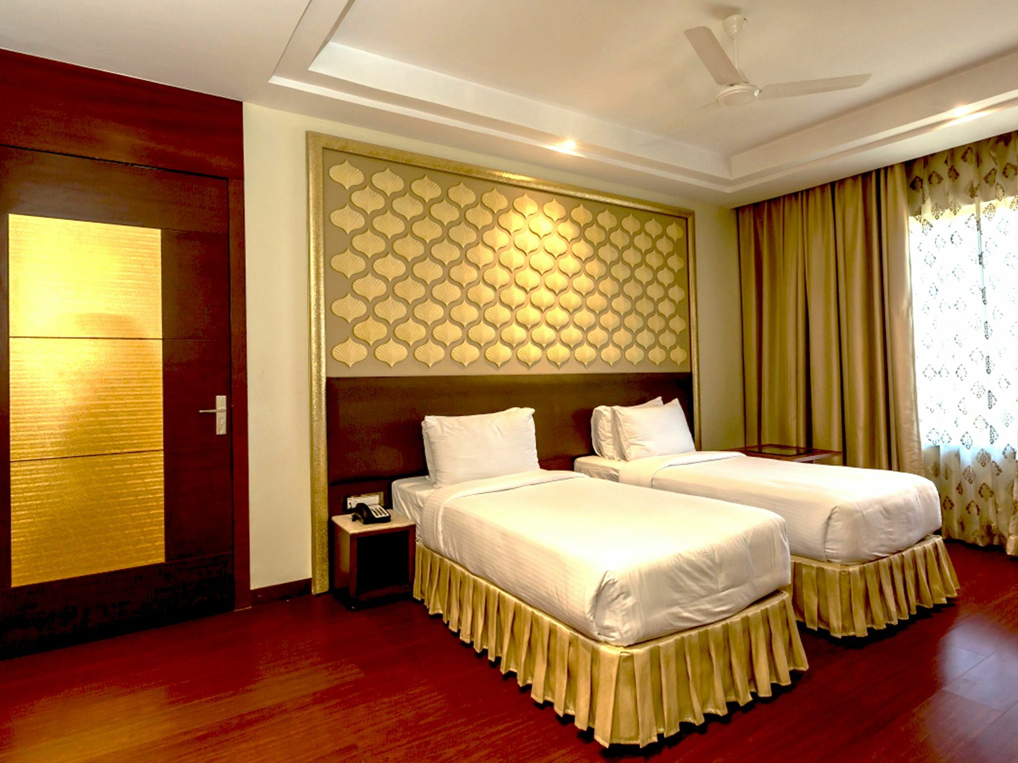 Hotel Kasturi Orchid Pāl Exteriér fotografie